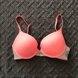 VS Bra